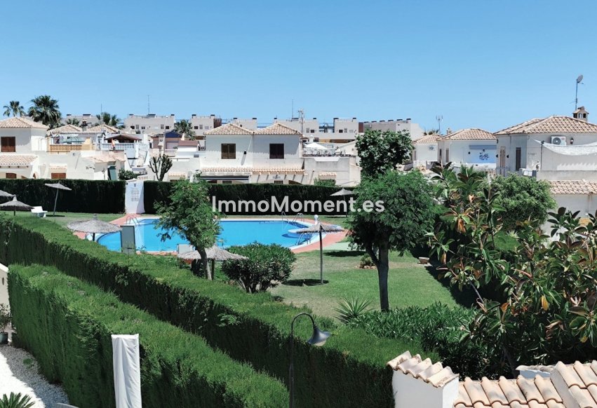 Reventa - Villa independiente - Orihuela Costa - Playa Flamenca