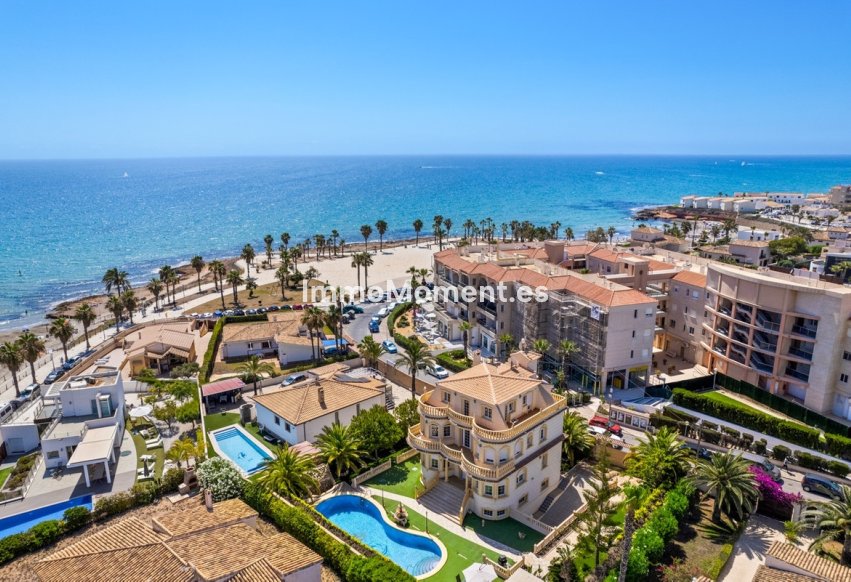 Reventa - Villa independiente - Orihuela Costa - Playa Flamenca