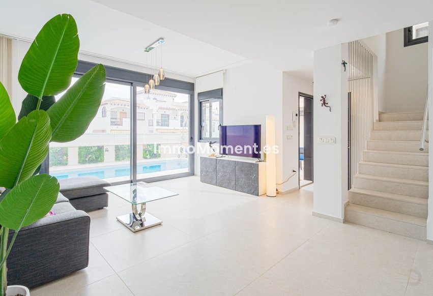 Reventa - Villa independiente - Orihuela Costa - Punta Prima