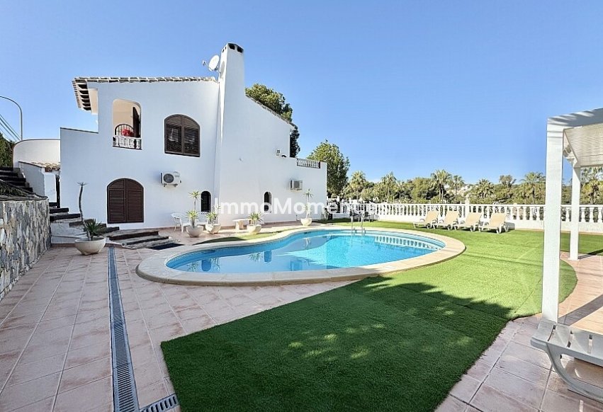 Reventa - Villa independiente - Orihuela Costa - Villamartín
