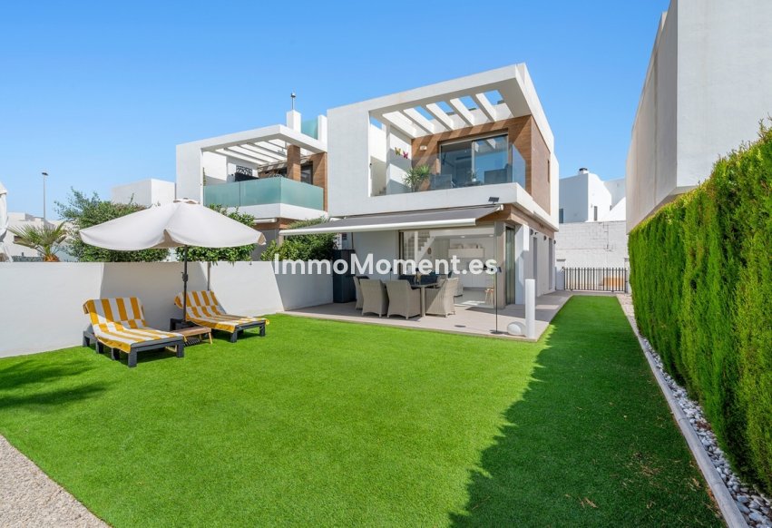 Reventa - Villa independiente - Orihuela Costa - Villamartín