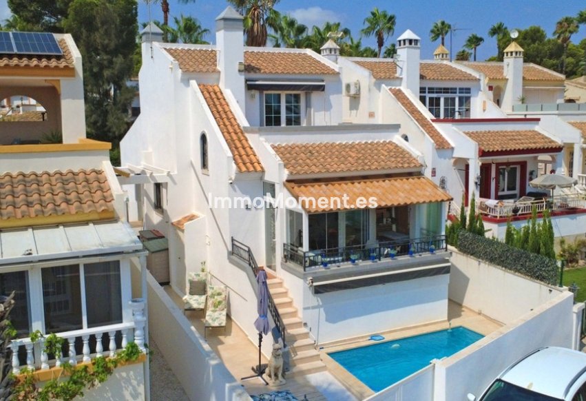Reventa - Villa independiente - Orihuela Costa - Villamartín