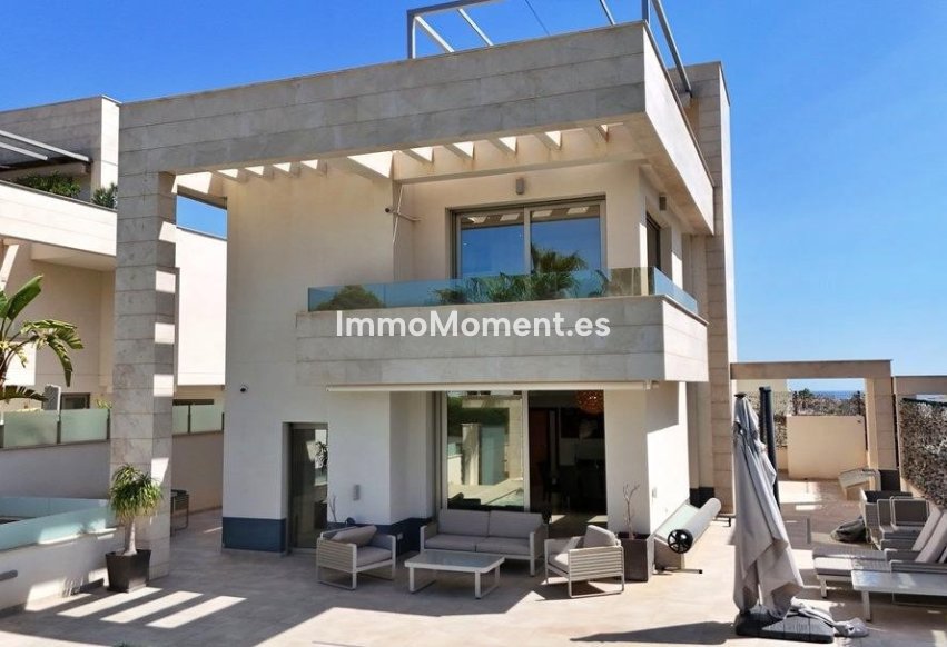 Reventa - Villa independiente - Orihuela Costa - Villamartín