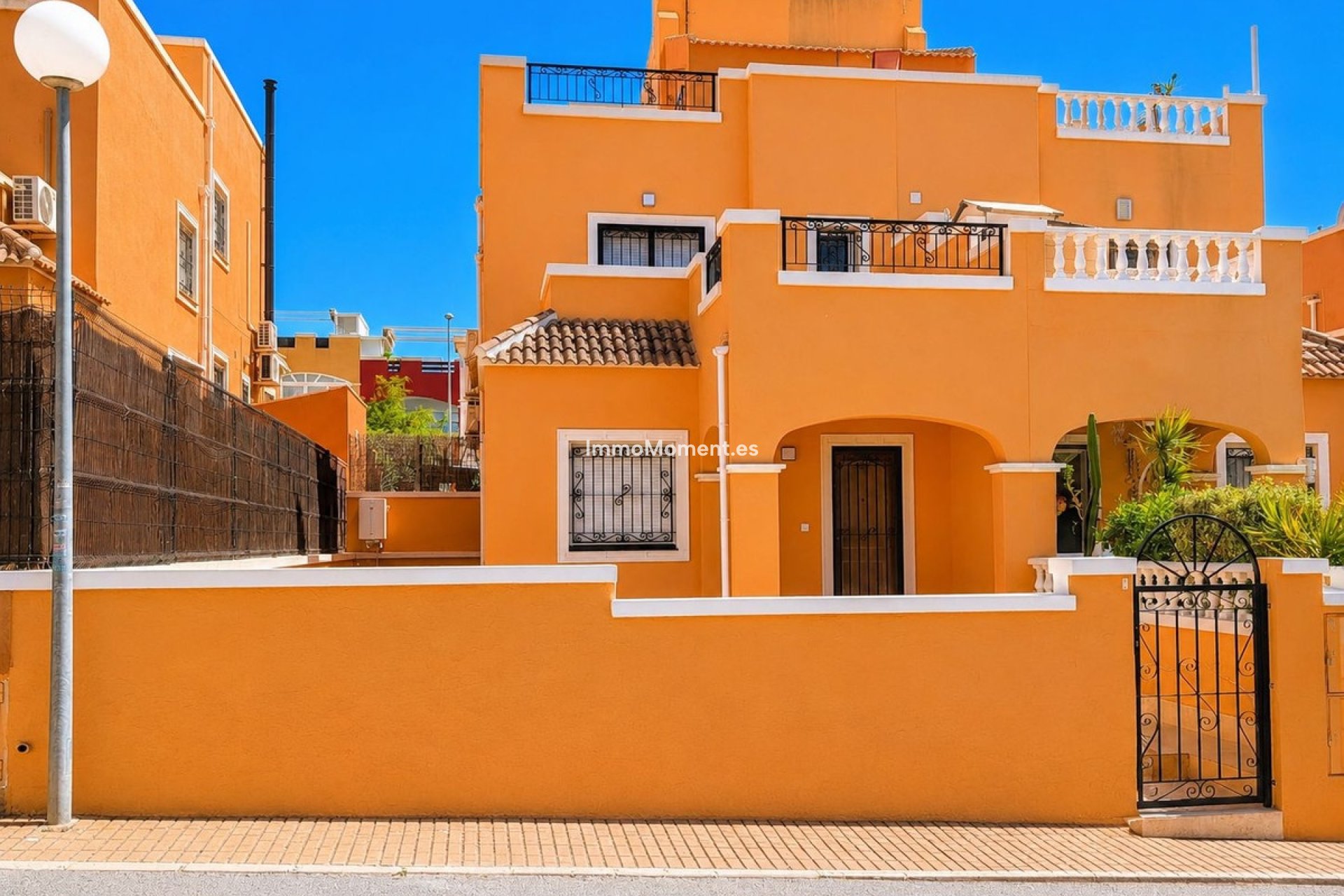 Reventa - Villa independiente - Orihuela - La Florida