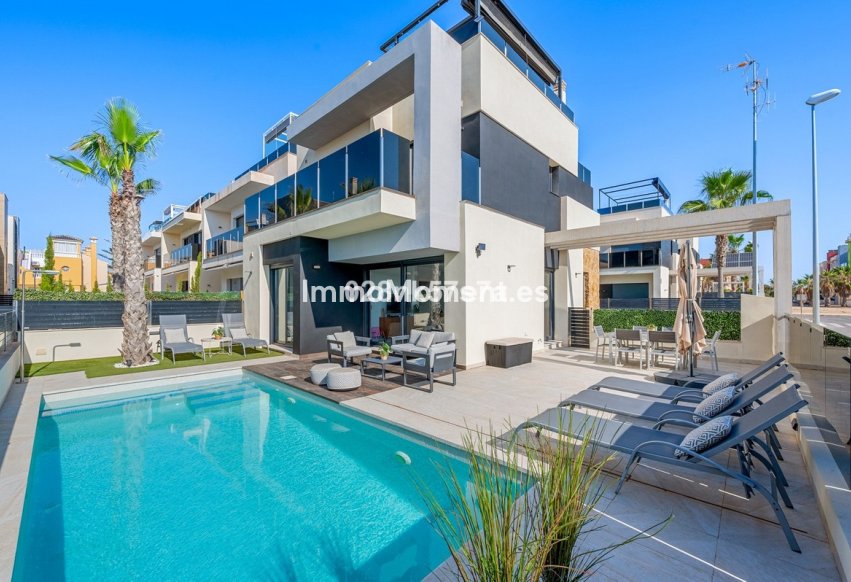 Reventa - Villa independiente - Orihuela - Lomas de Cabo Roig