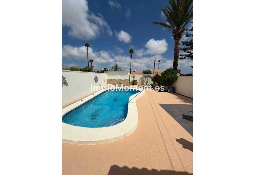 Reventa - Villa independiente - Orihuela - Lomas de Don Juan