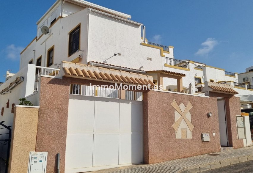Reventa - Villa independiente - Orihuela - Los Altos