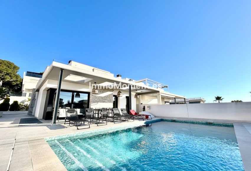 Reventa - Villa independiente - Orihuela - Los Balcones