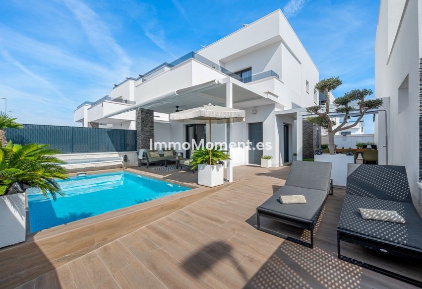 Reventa - Villa independiente - Orihuela - Orihuela Centro