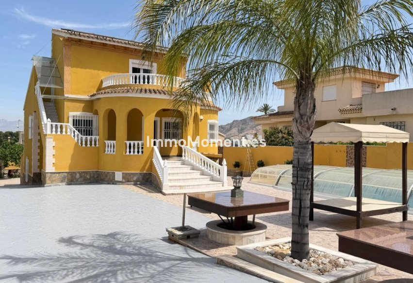 Reventa - Villa independiente - Orihuela - Orihuela Centro