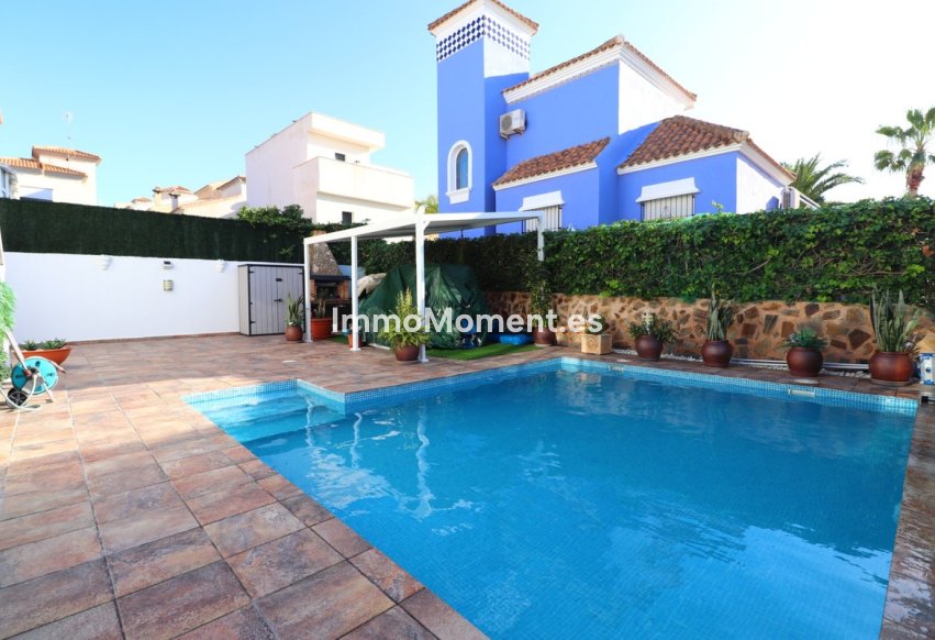 Reventa - Villa independiente - Orihuela - Villamartin