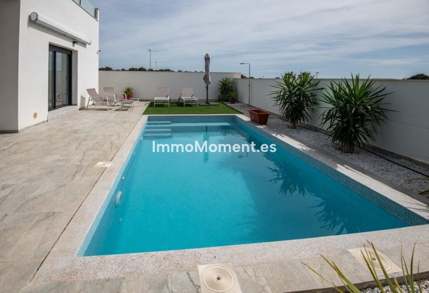 Reventa - Villa independiente - Pilar de la Horadada - Pilar de la Horadada Centro