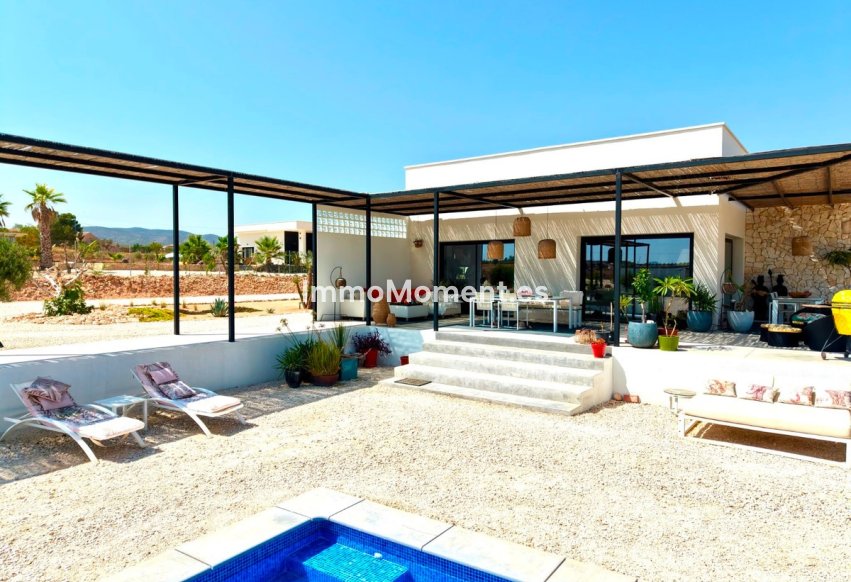 Reventa - Villa independiente - Pinoso - Pinoso Centro