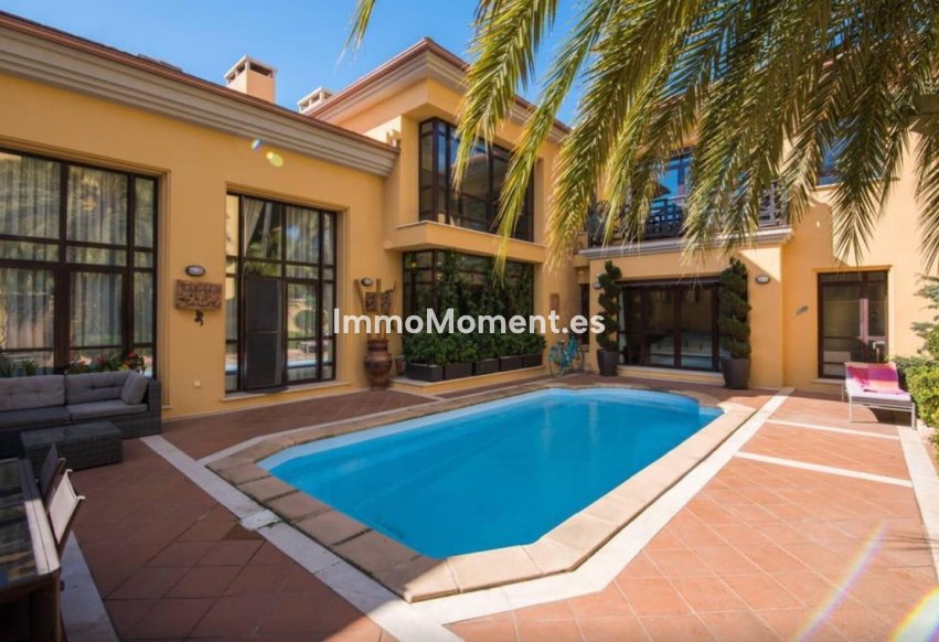 Reventa - Villa independiente - Puerto Banús