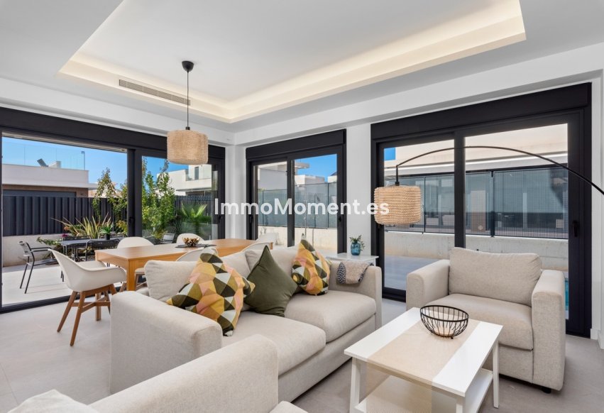 Reventa - Villa independiente - San Fulgencio - La Marina
