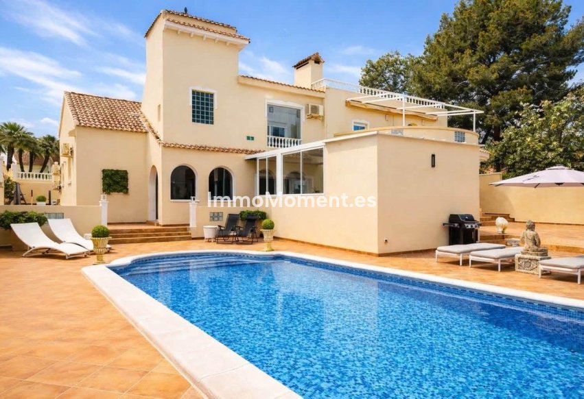 Reventa - Villa independiente - San Miguel de Salinas - San Miguel de Salinas Centro