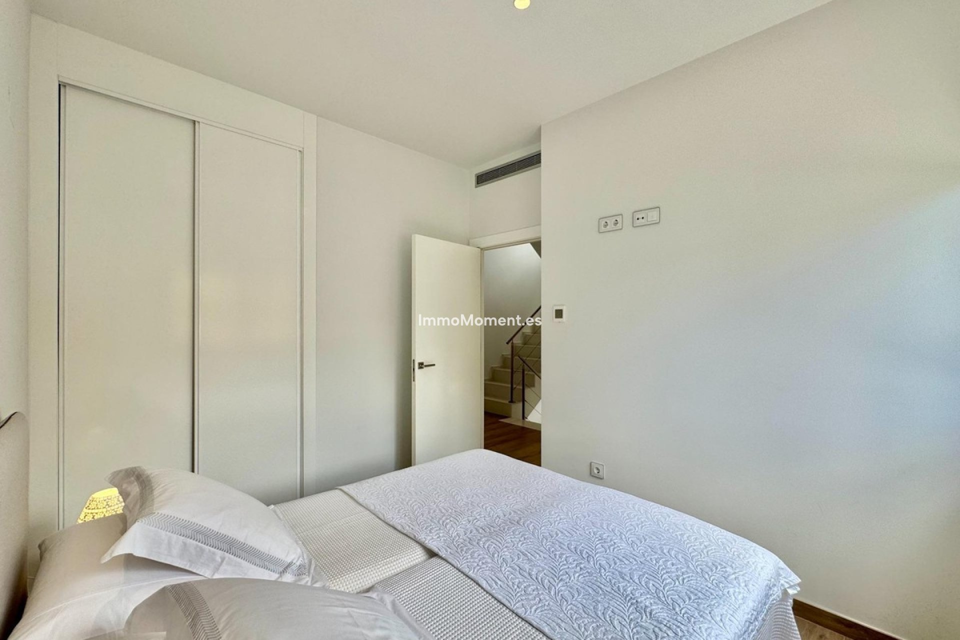 Reventa - Villa independiente - San Miguel de Salinas - San Miguel de Salinas Centro