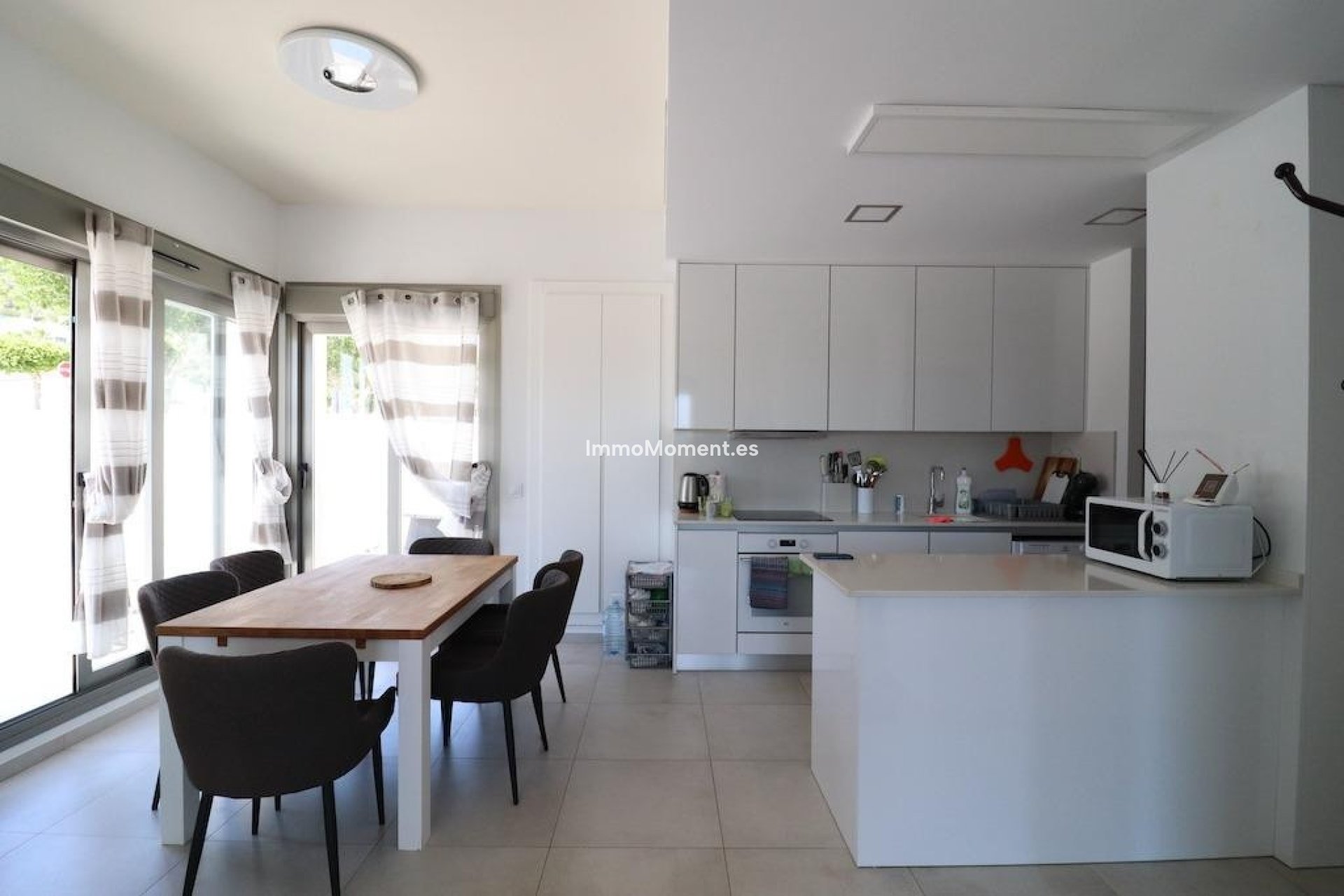 Reventa - Villa independiente - San Miguel de Salinas - San Miguel de Salinas Centro