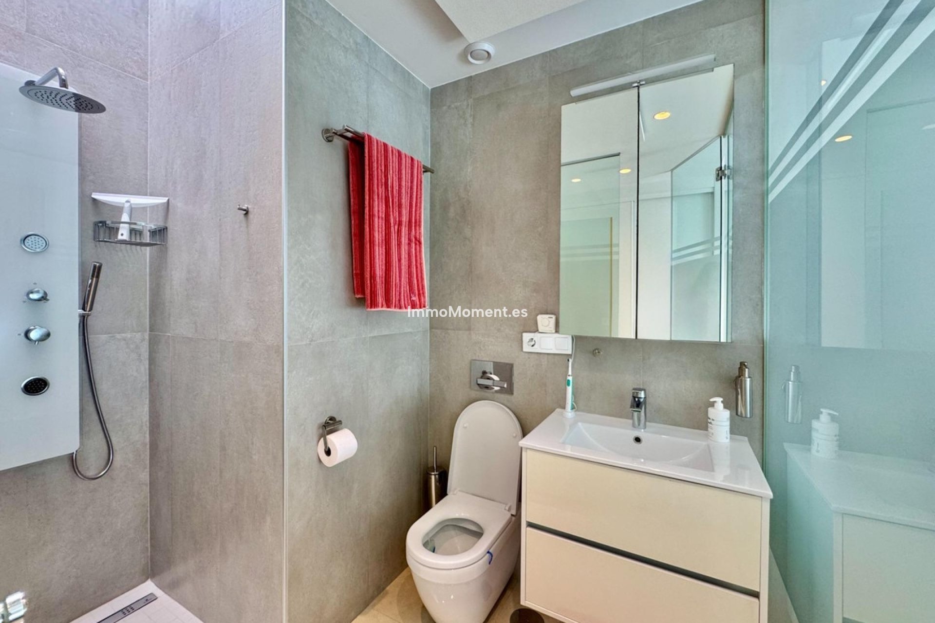 Reventa - Villa independiente - San Miguel de Salinas - San Miguel de Salinas Centro