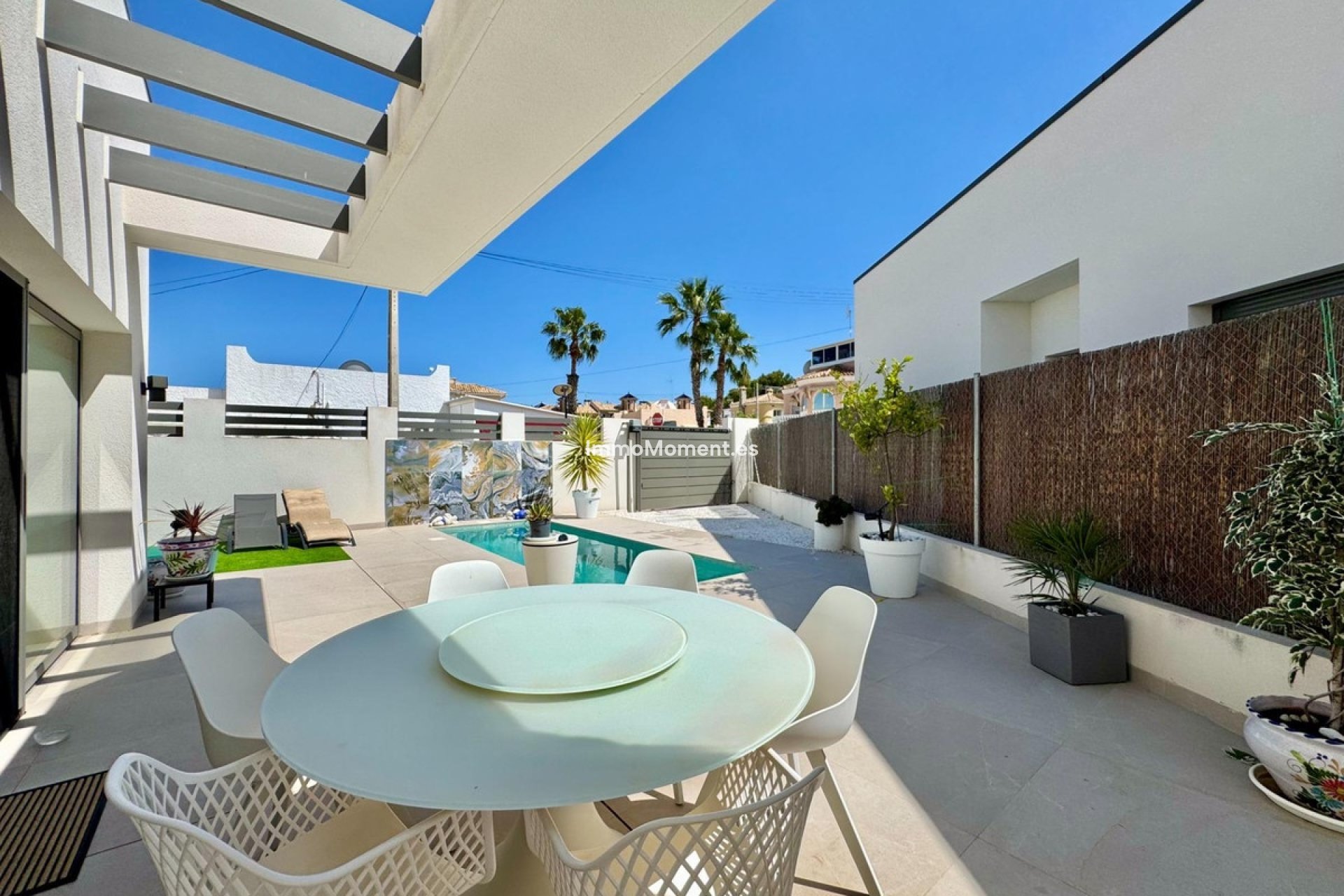 Reventa - Villa independiente - San Miguel de Salinas - San Miguel de Salinas Centro