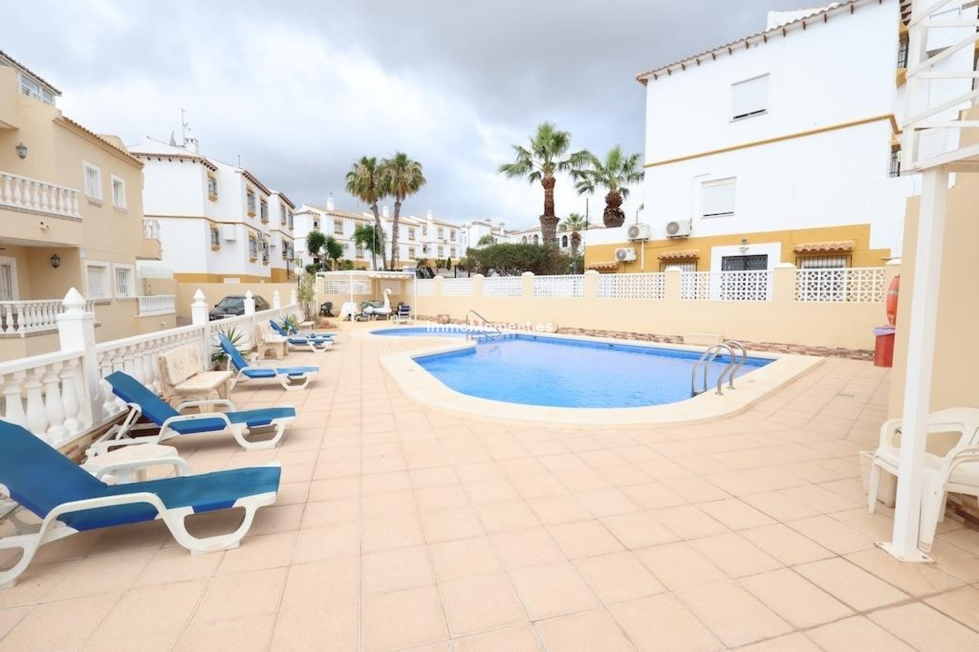 Reventa - Villa independiente - San Miguel de Salinas - San Miguel de Salinas Centro