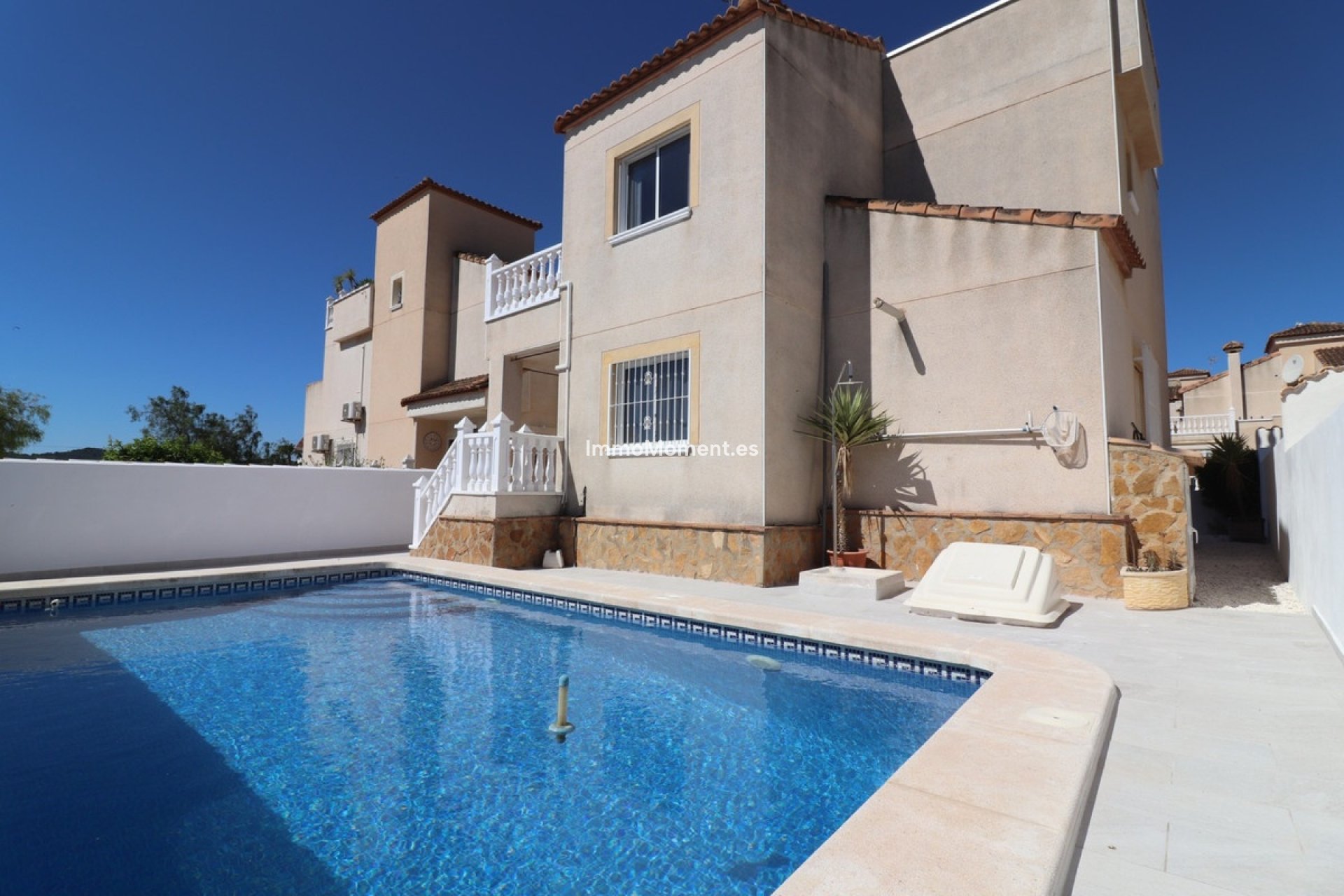 Reventa - Villa independiente - San Miguel de Salinas - San Miguel de Salinas Centro