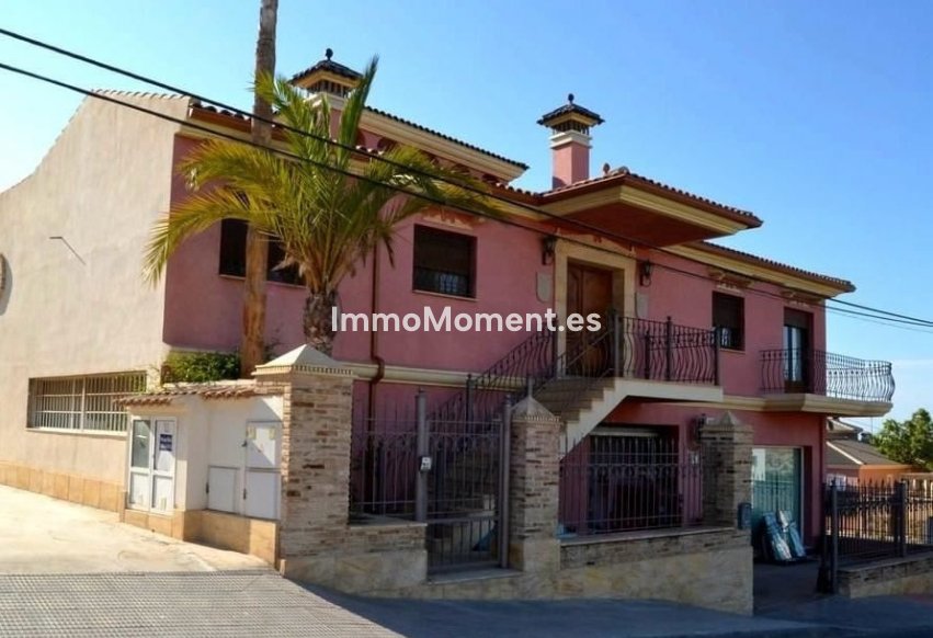 Reventa - Villa independiente - San Miguel de Salinas - San Miguel de Salinas Centro