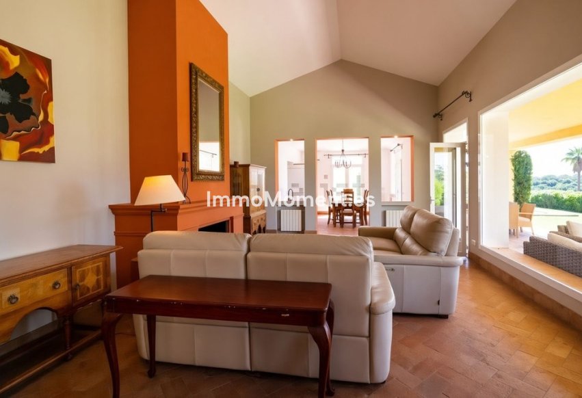 Reventa - Villa independiente - Sotogrande - Sotogrande Costa