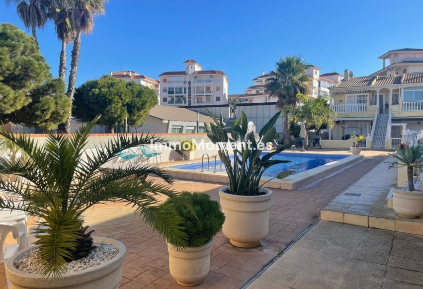 Reventa - Villa independiente - Torrevieja - La Mata