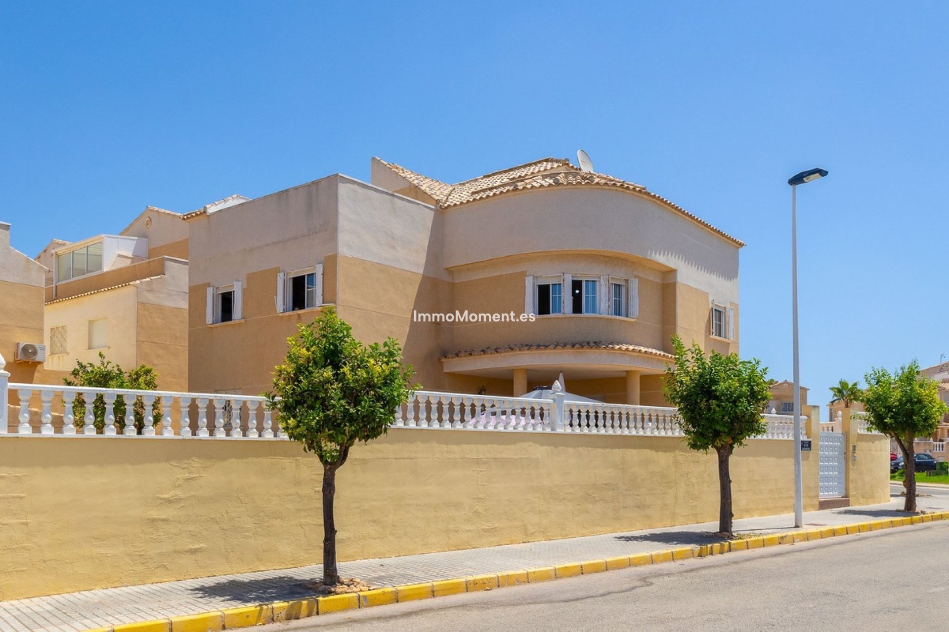 Reventa - Villa independiente - Torrevieja - La Siesta