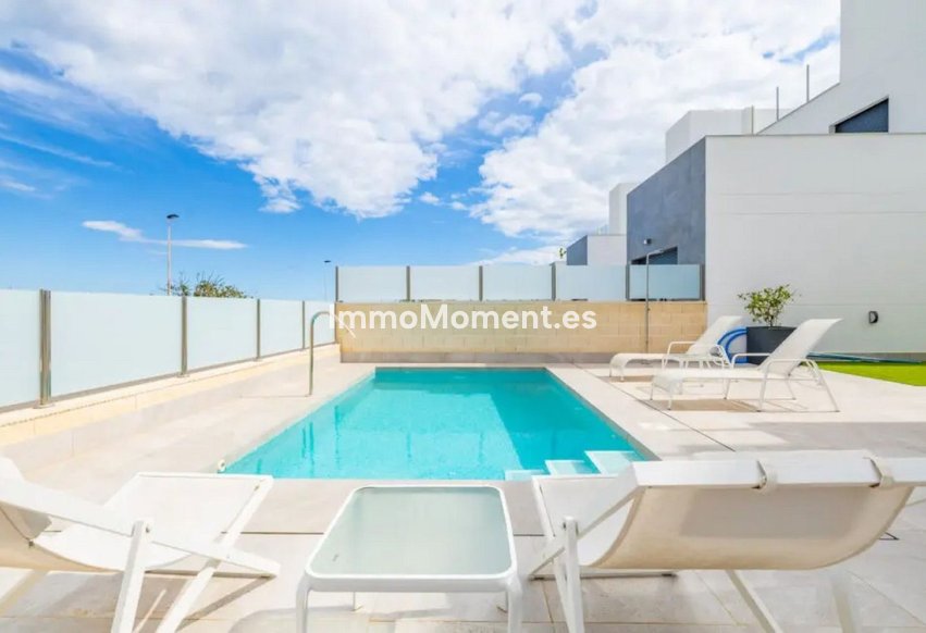 Reventa - Villa independiente - Torrevieja - Los Balcones - Los Altos del Edén
