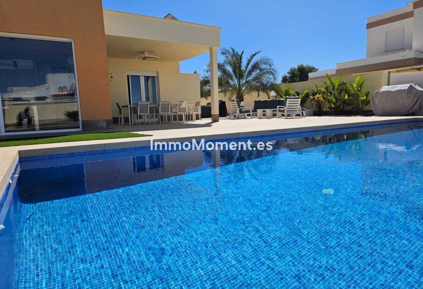 Reventa - Villa independiente - Torrevieja - Torrevieja Centro