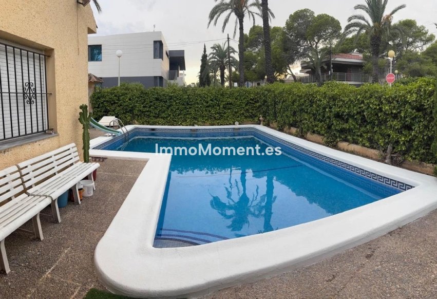 Reventa - Villa independiente - Torrevieja - Torrevieja Centro