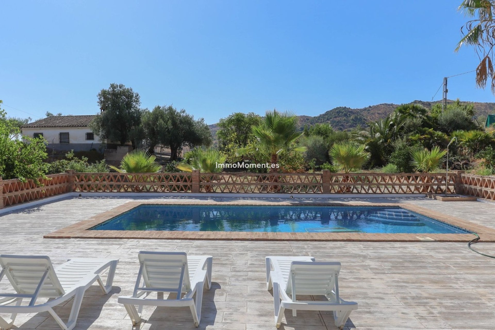 Reventa - Villa - Interior  - Guaro