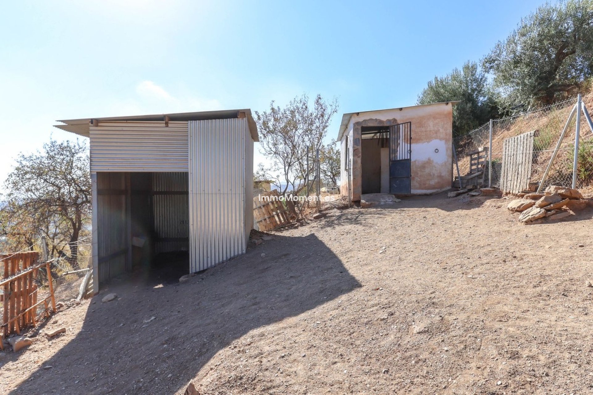 Reventa - Villa - Interior  - Guaro