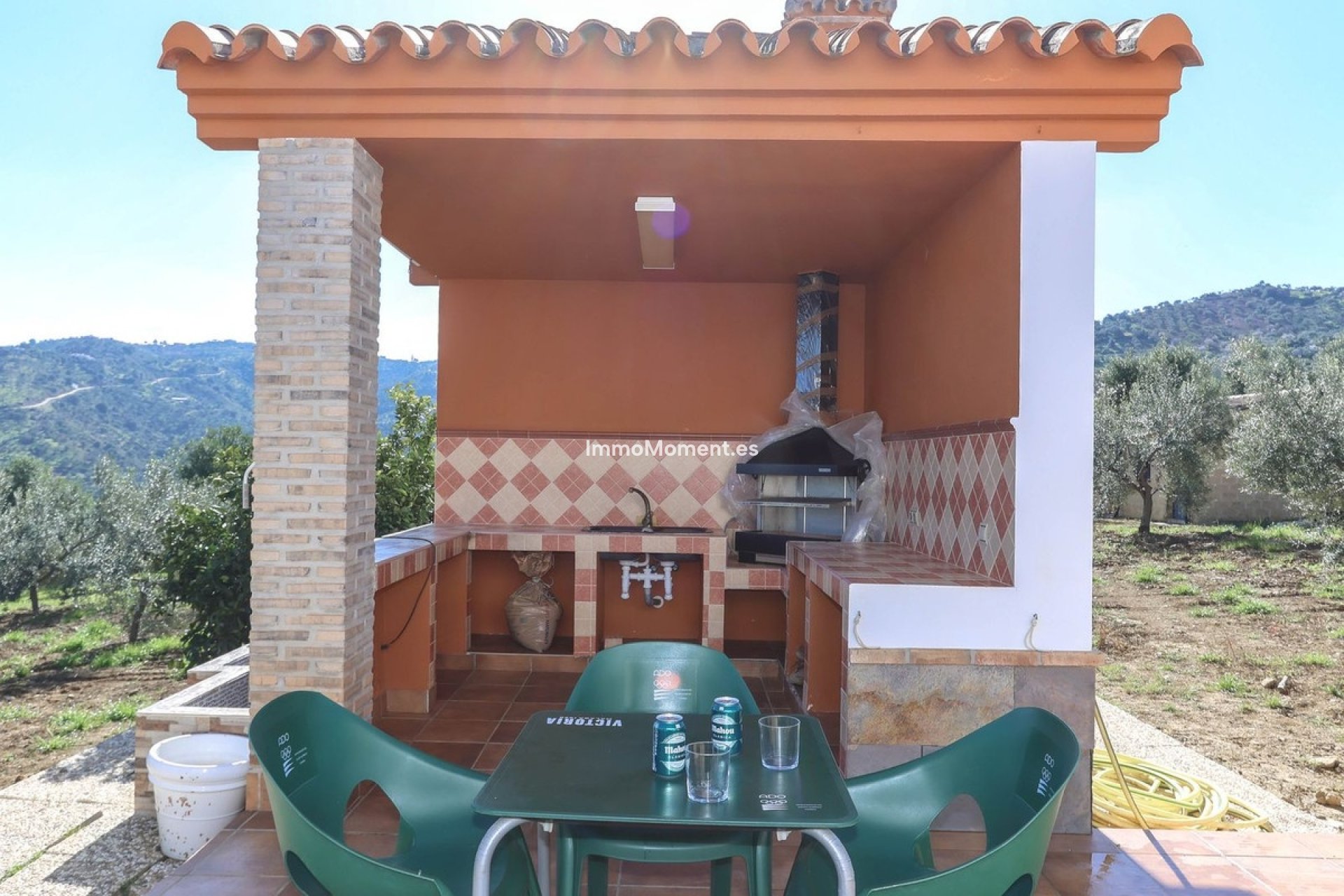 Reventa - Villa - Interior  - Guaro