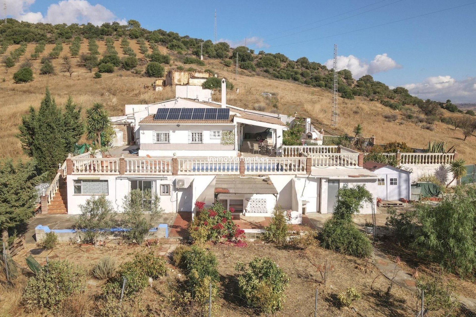 Reventa - Villa - Interior  - Guaro