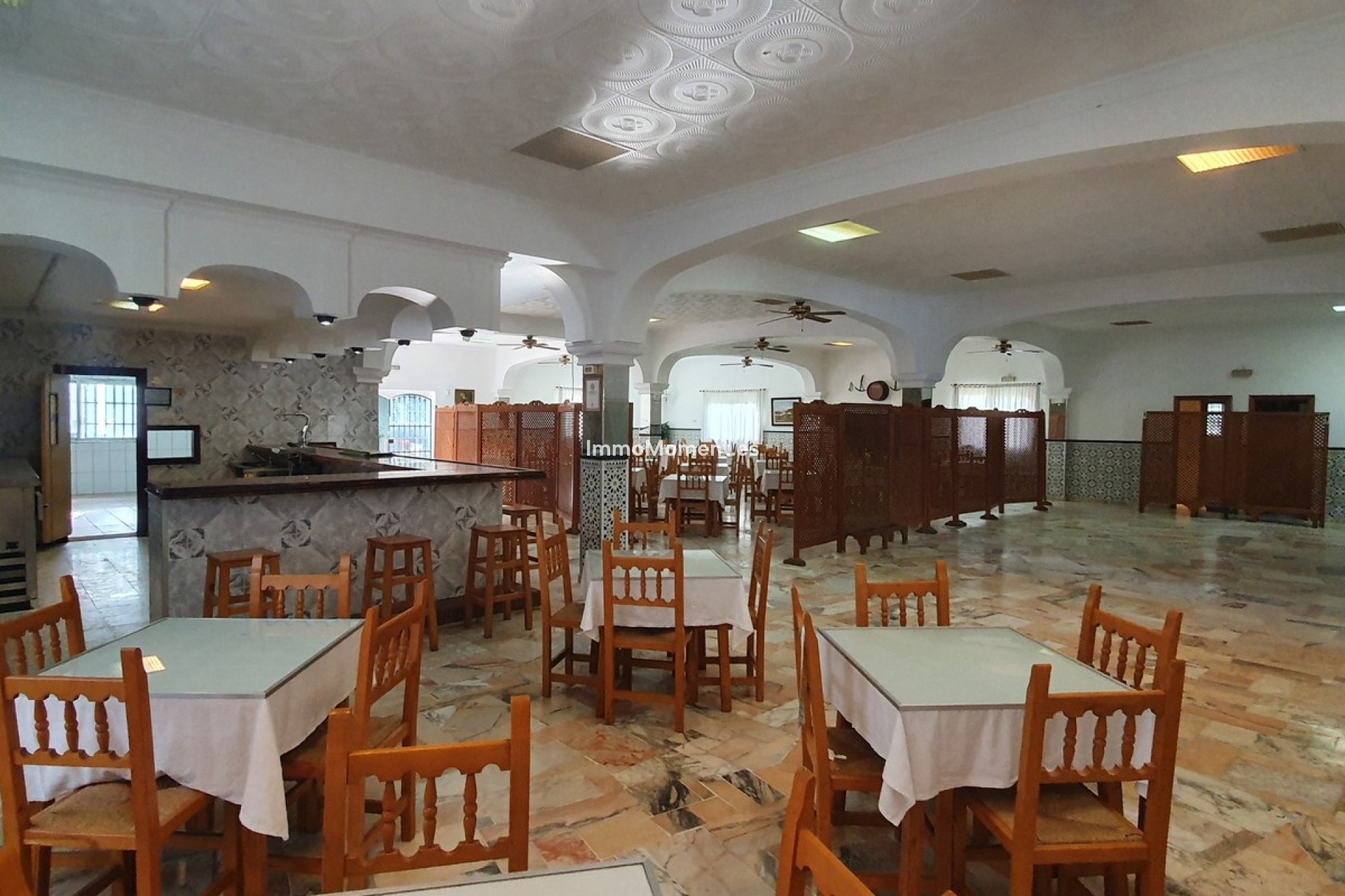 Reventa - Villa - Interior  - Guaro