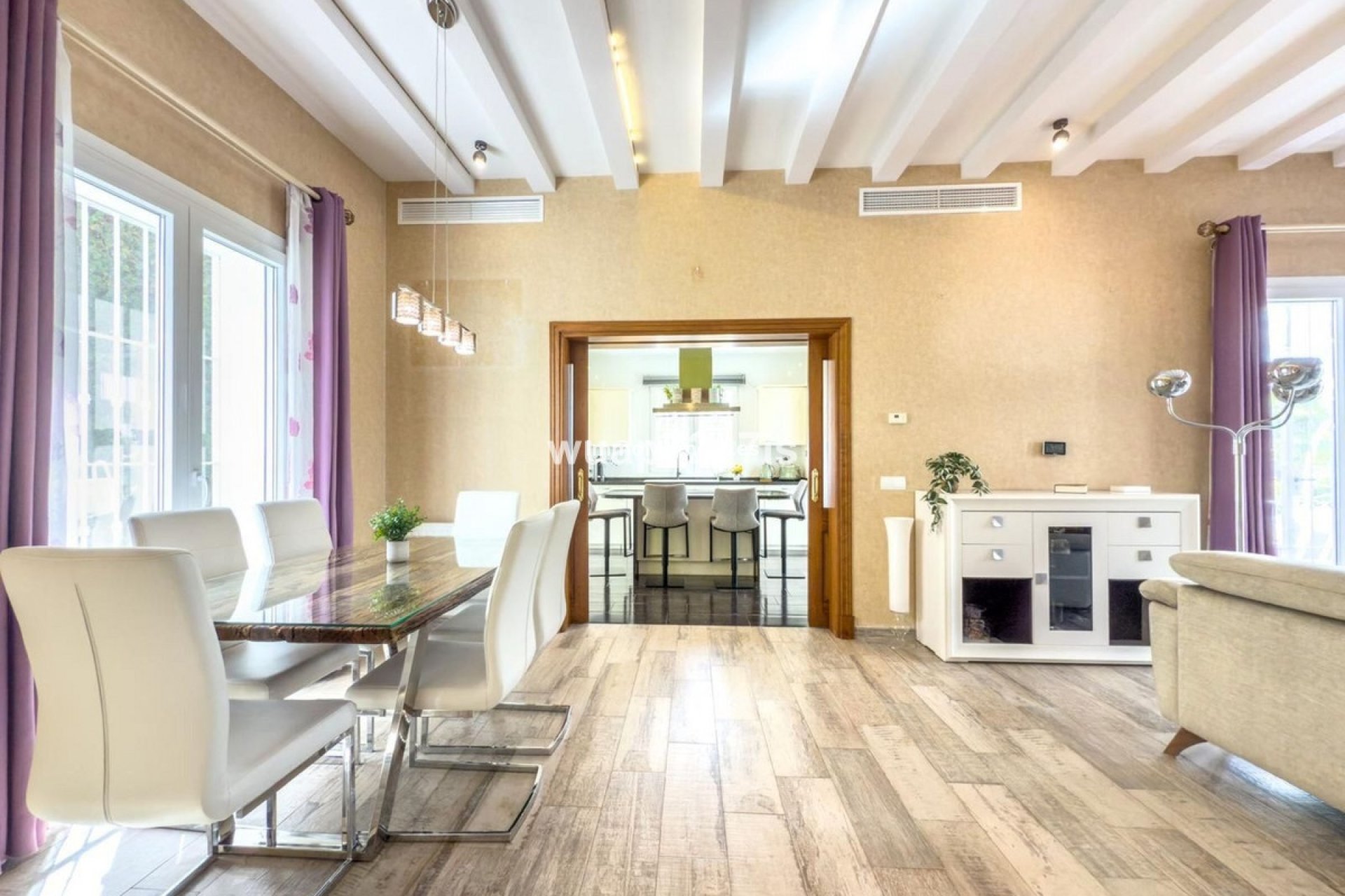 Reventa - Villa - Interior  - Istán