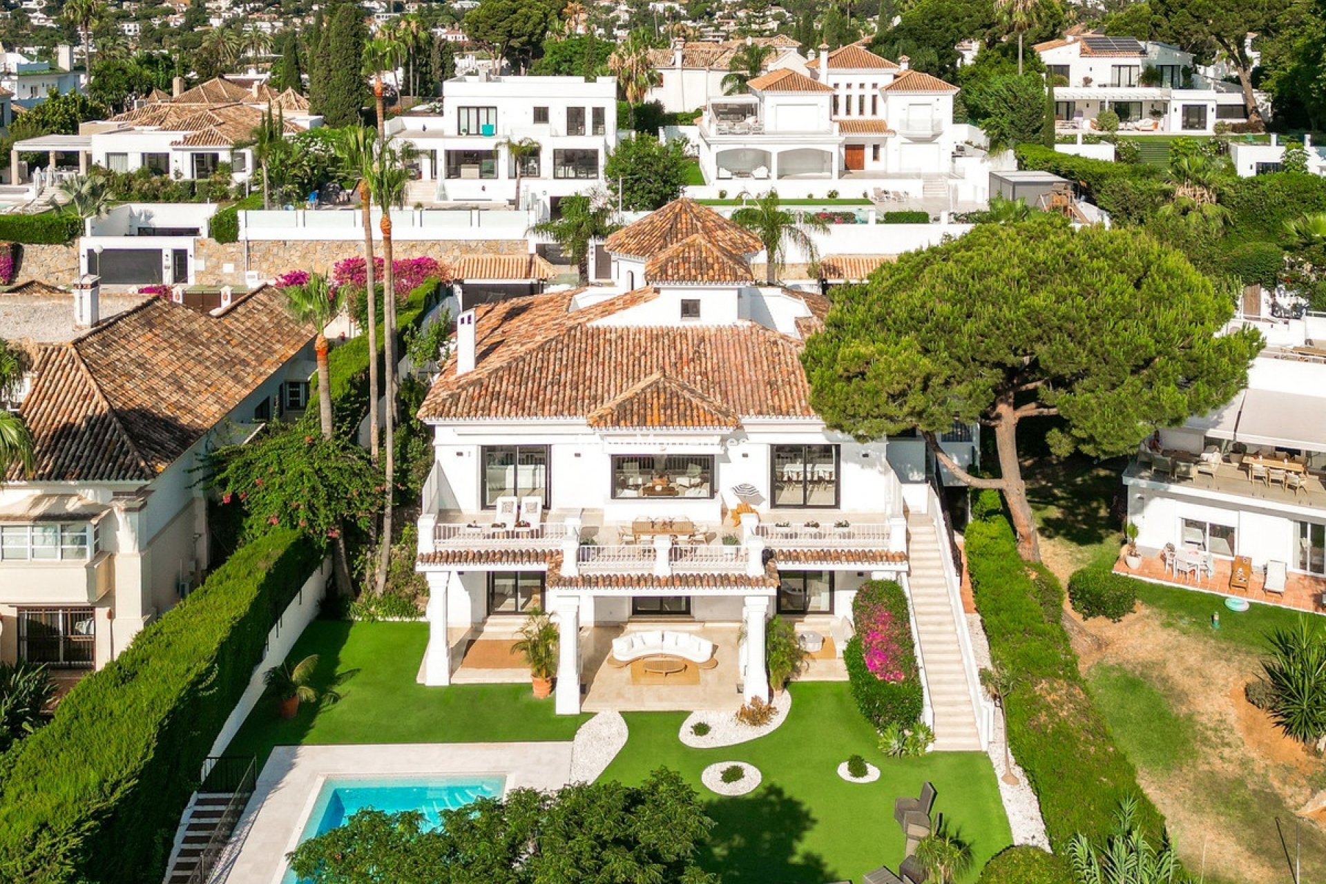 Reventa - Villa - Marbella - Aloha