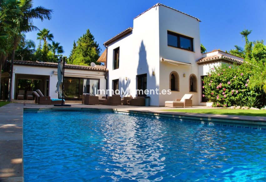 Reventa - Villa - Marbella - Aloha