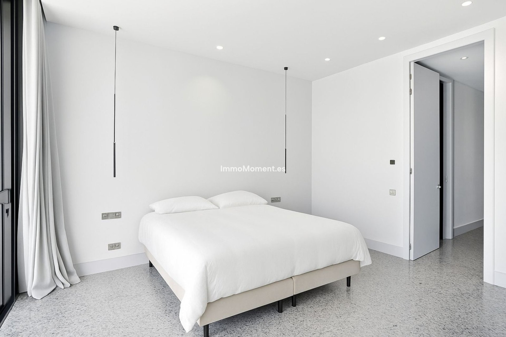 Reventa - Villa - Marbella - Elviria