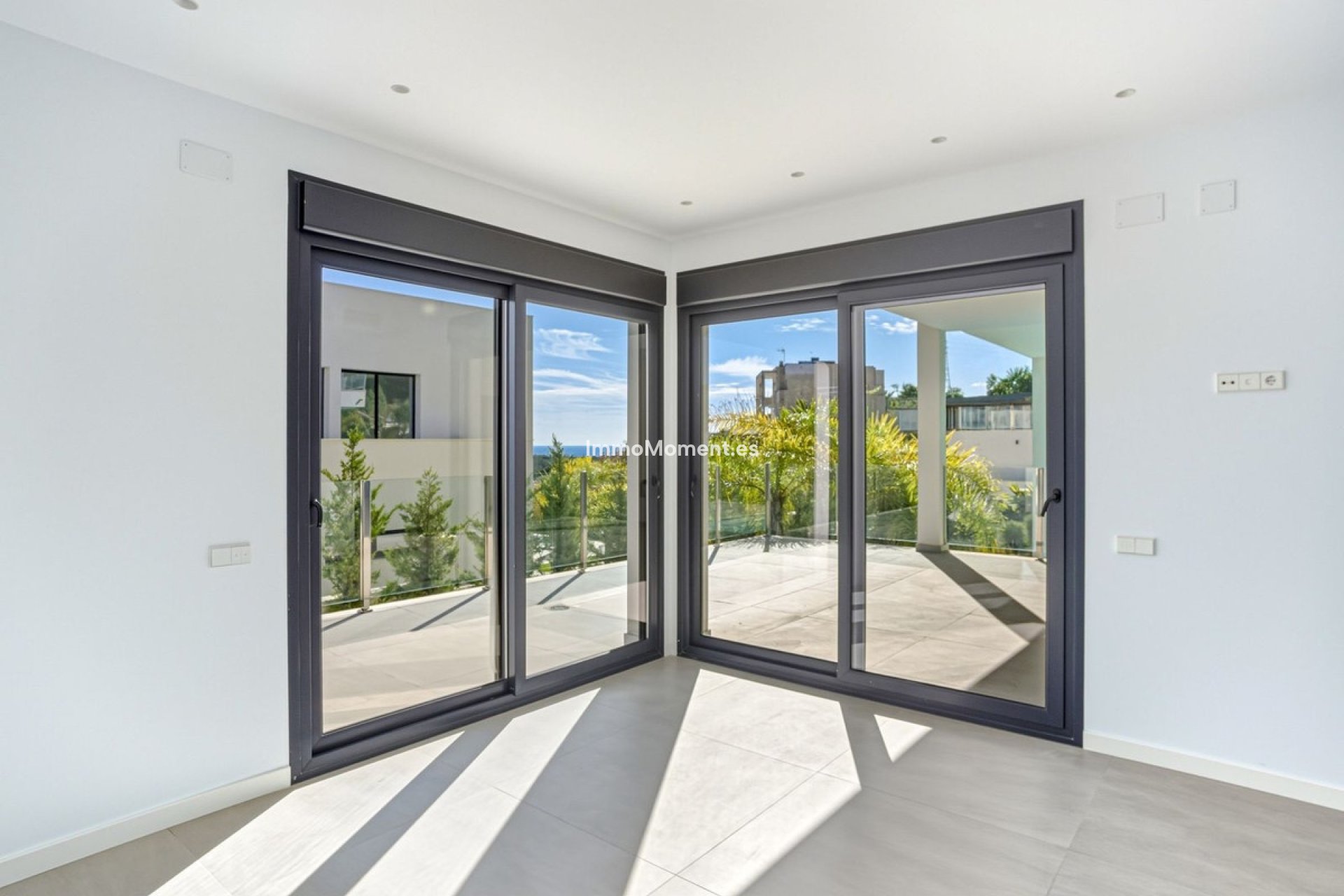 Reventa - Villa - Marbella - Elviria