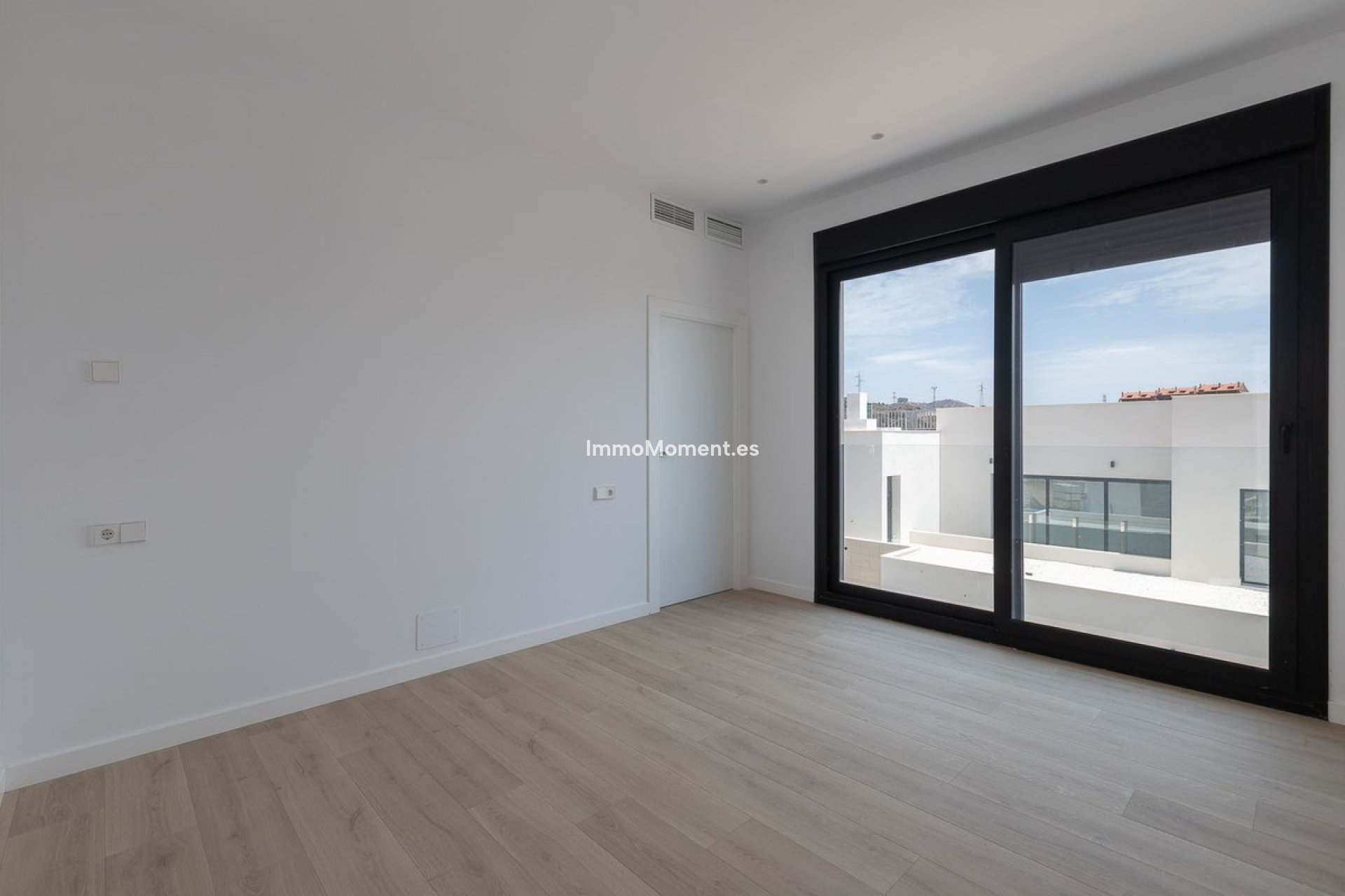 Reventa - Villa - Marbella - Elviria