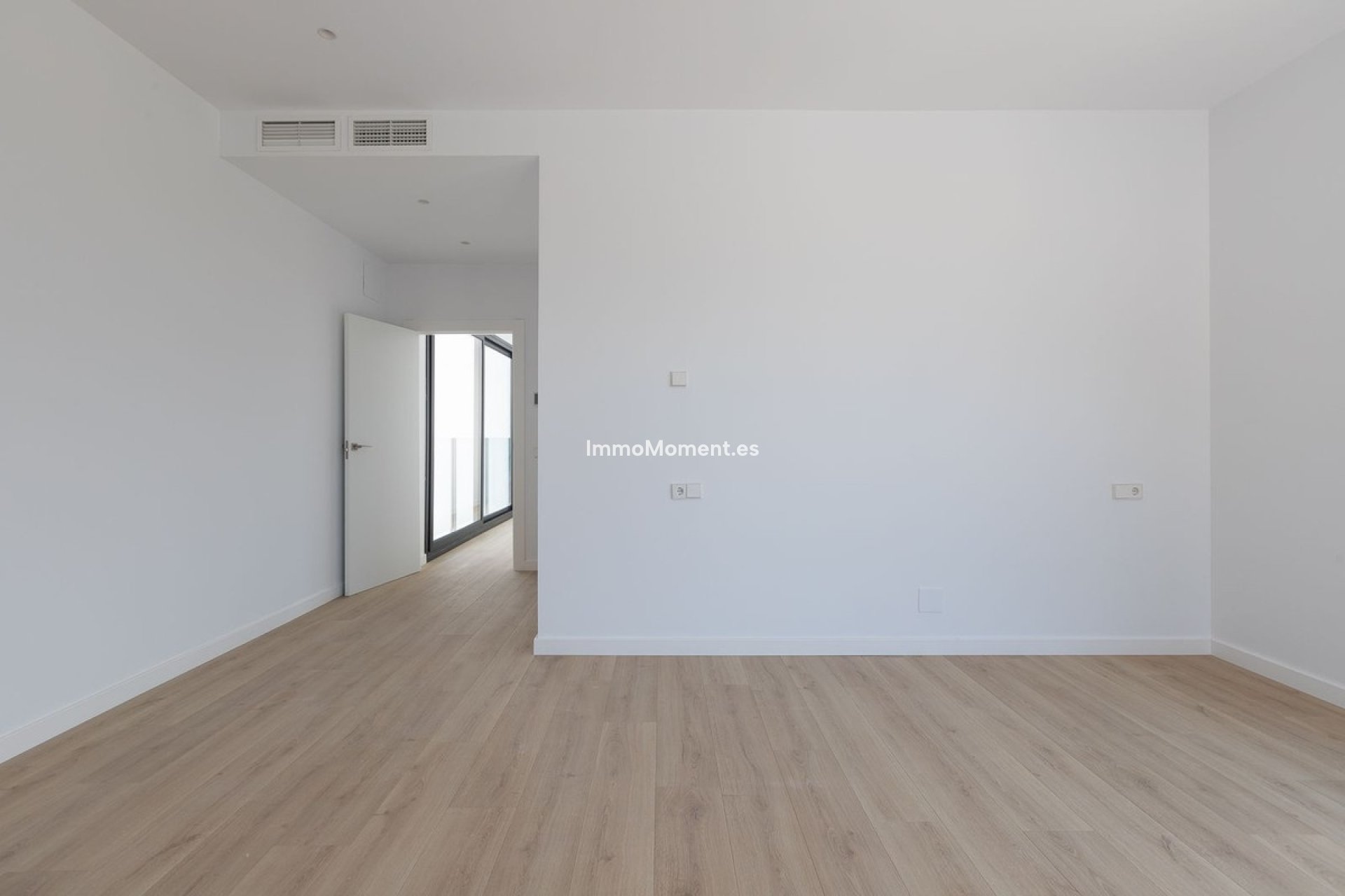 Reventa - Villa - Marbella - Elviria