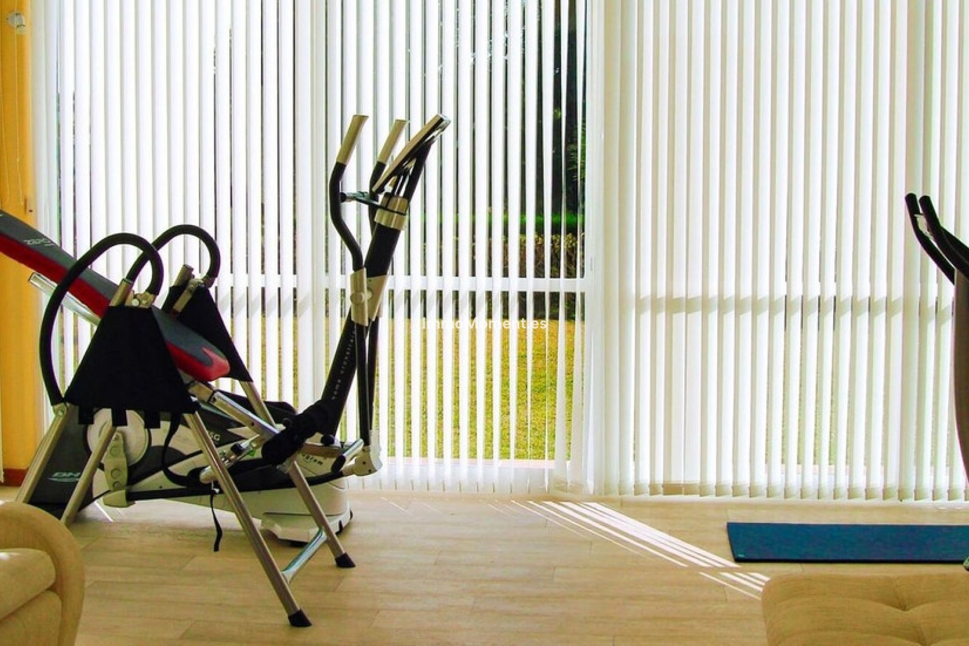 Reventa - Villa - Marbella - Elviria