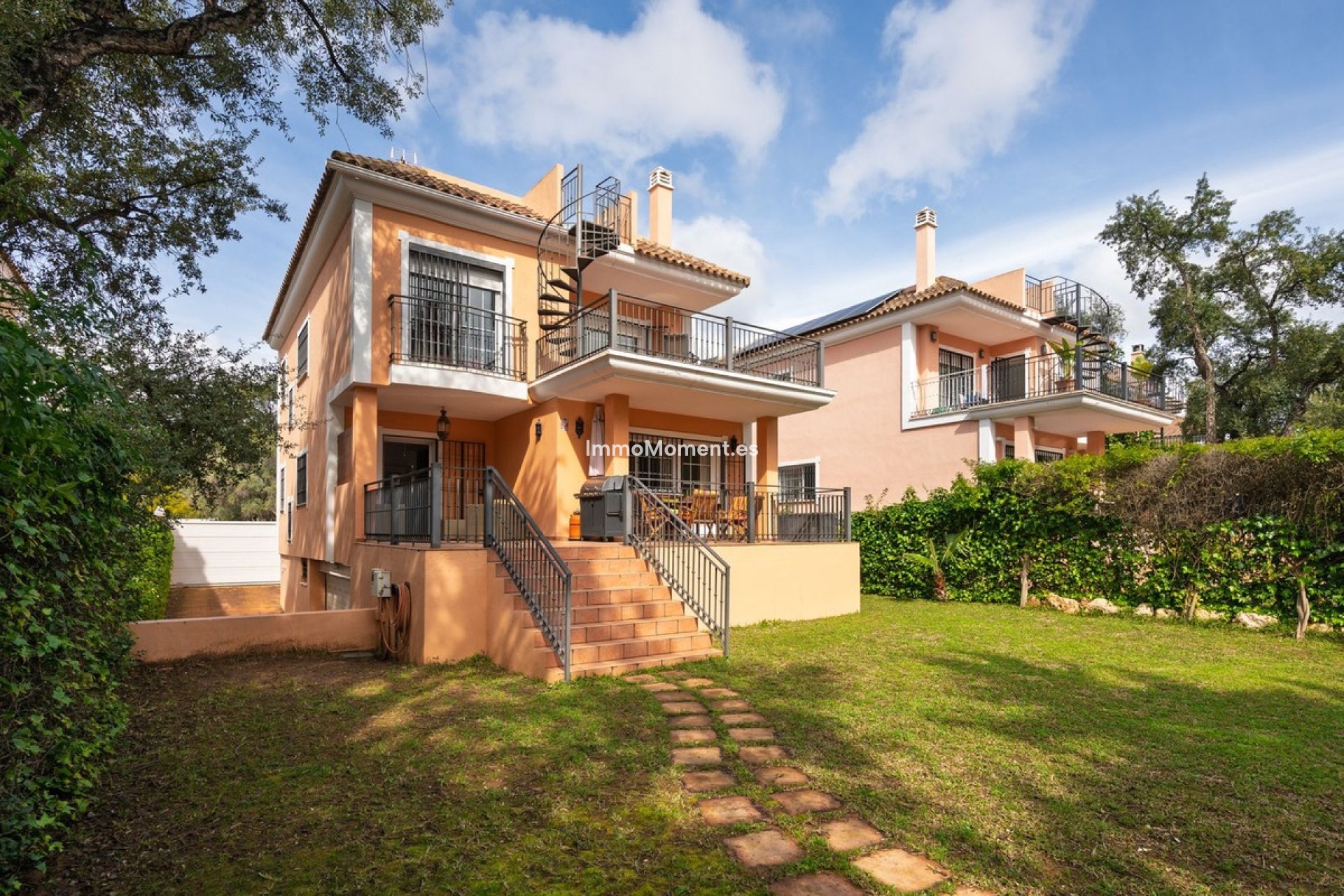 Reventa - Villa - Marbella - Elviria