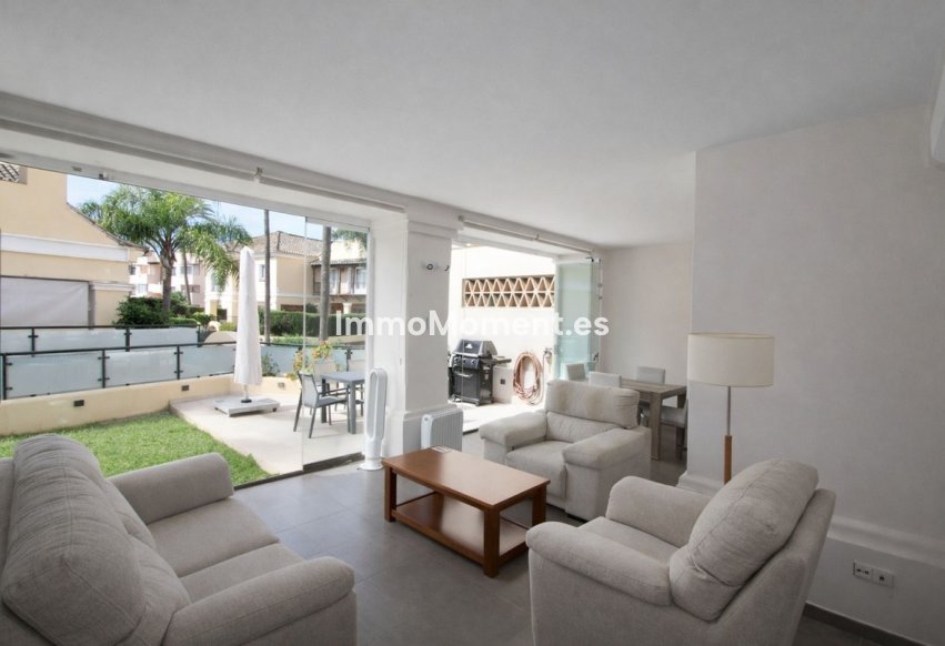 Reventa - Villa - Marbella - Elviria