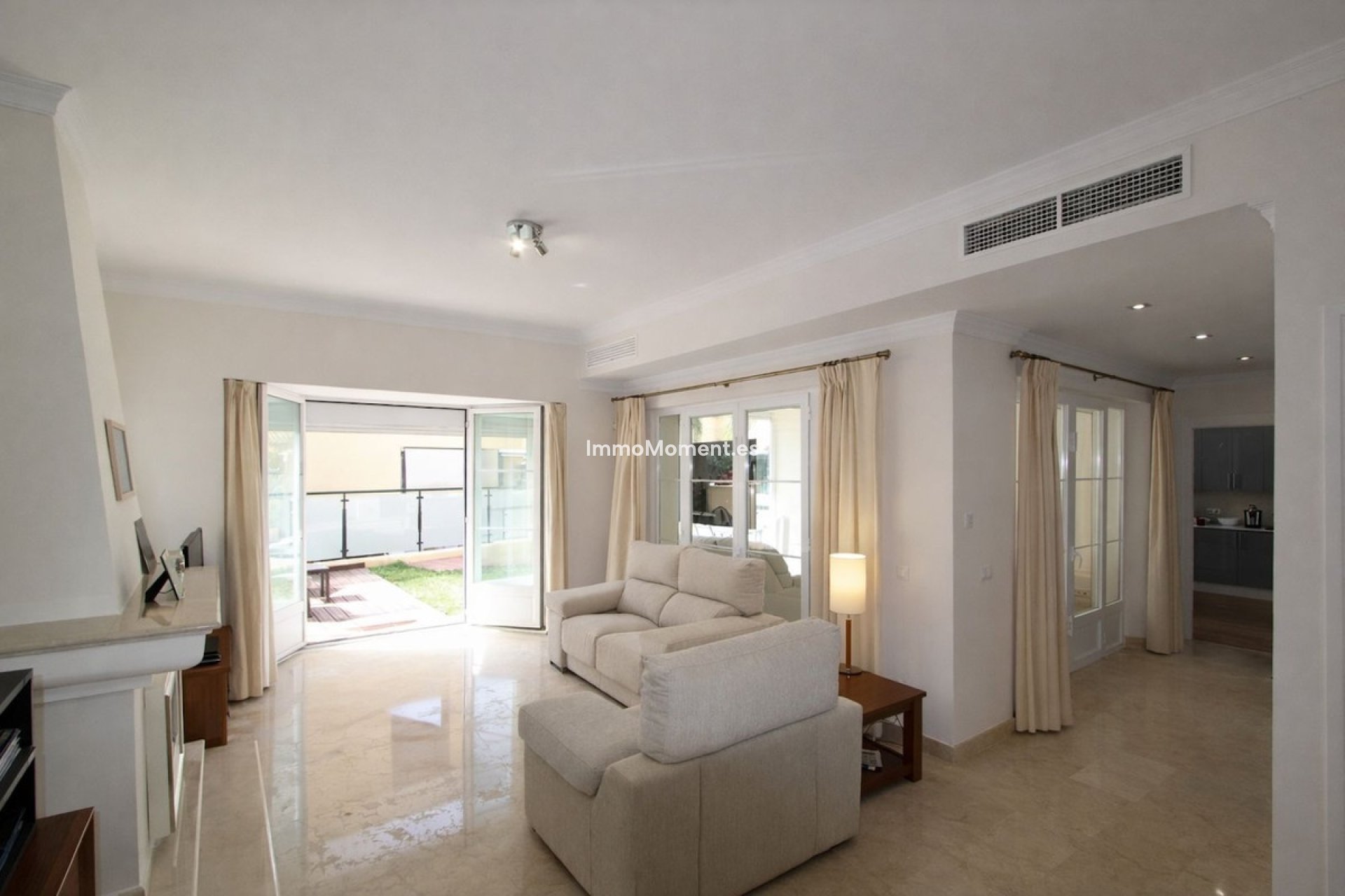 Reventa - Villa - Marbella - Elviria