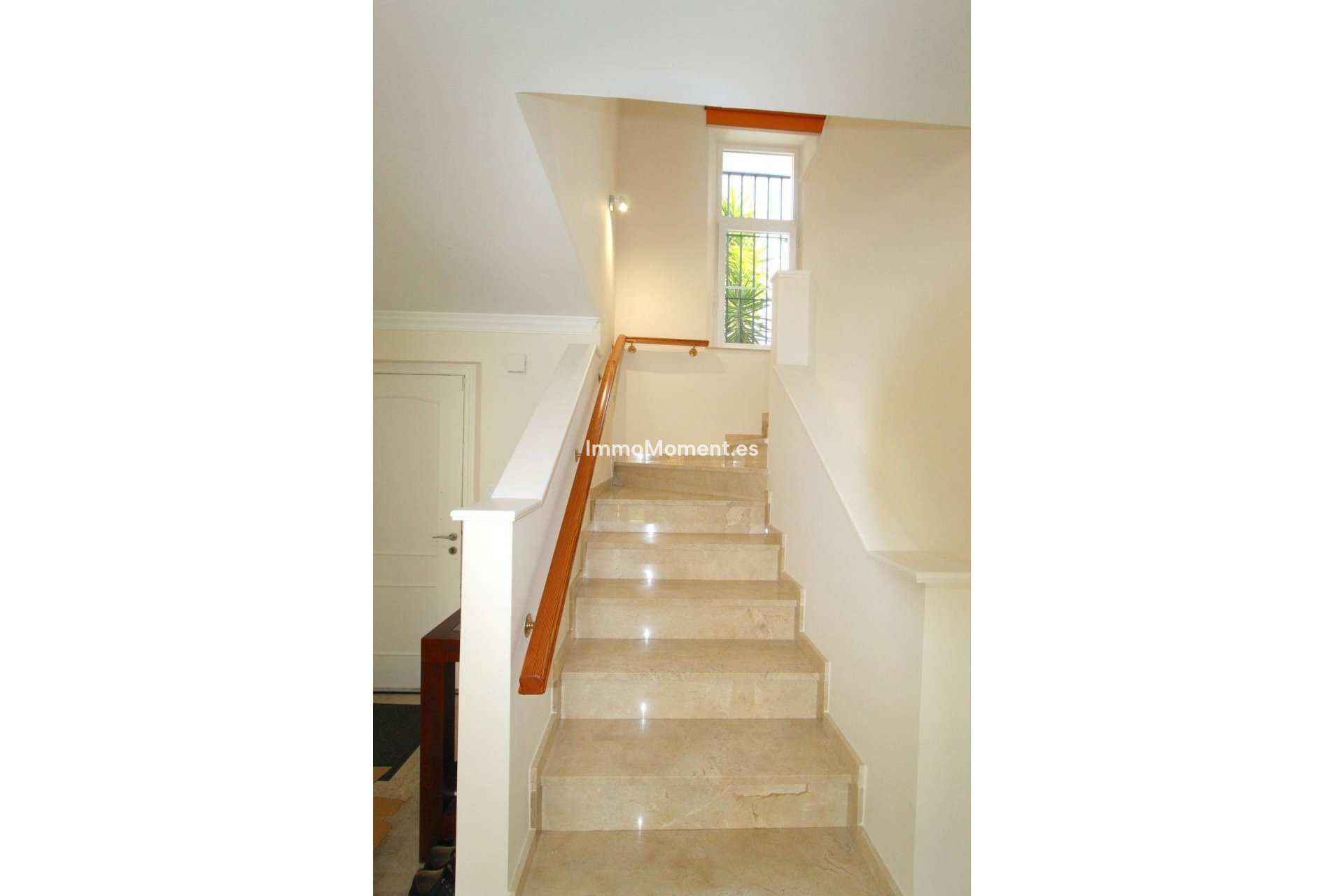 Reventa - Villa - Marbella - Elviria